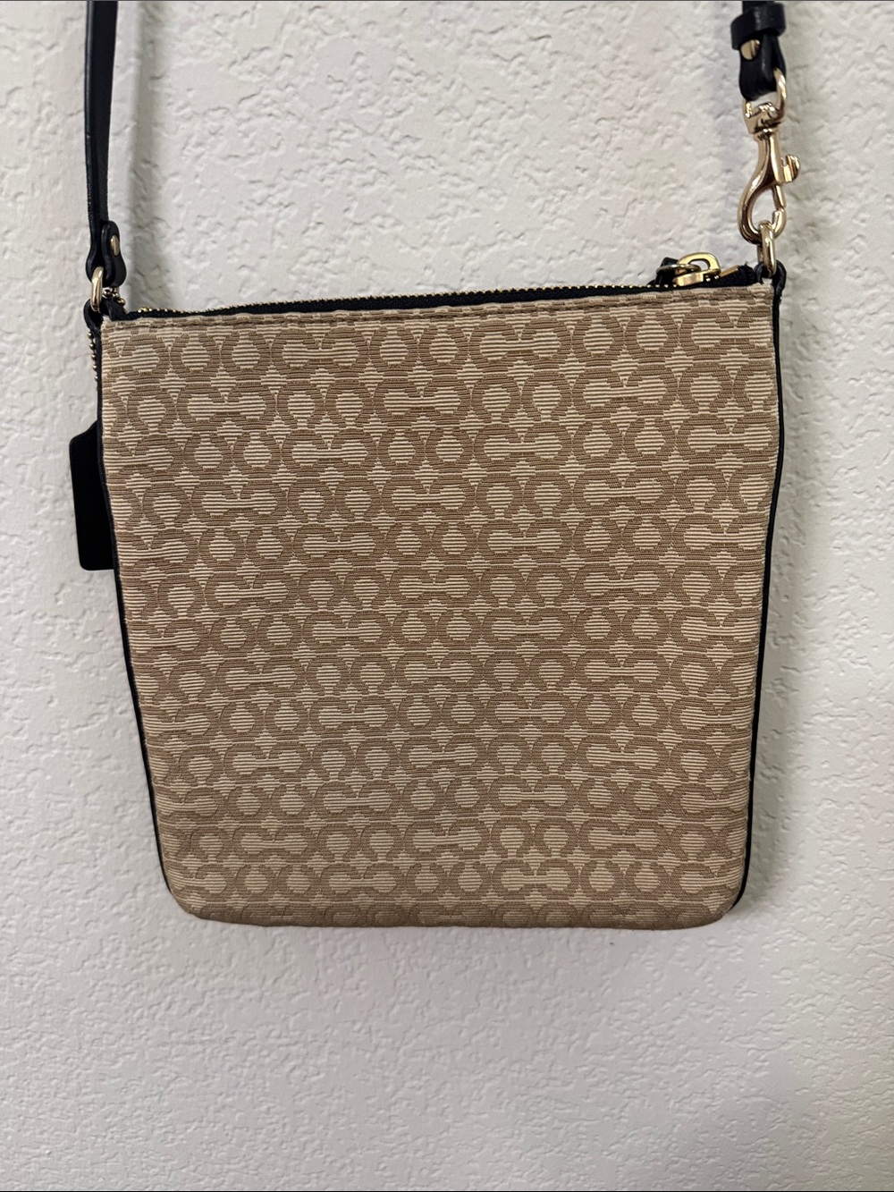 Coach Signature Canvas Crossbody Bag Black Leather Trim Gold Hardware - Picture 6 of 15